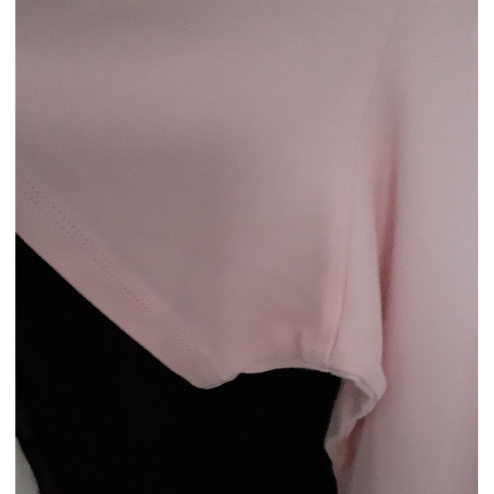 Liz Claiborne basic tshirt - Picture 2 of 5